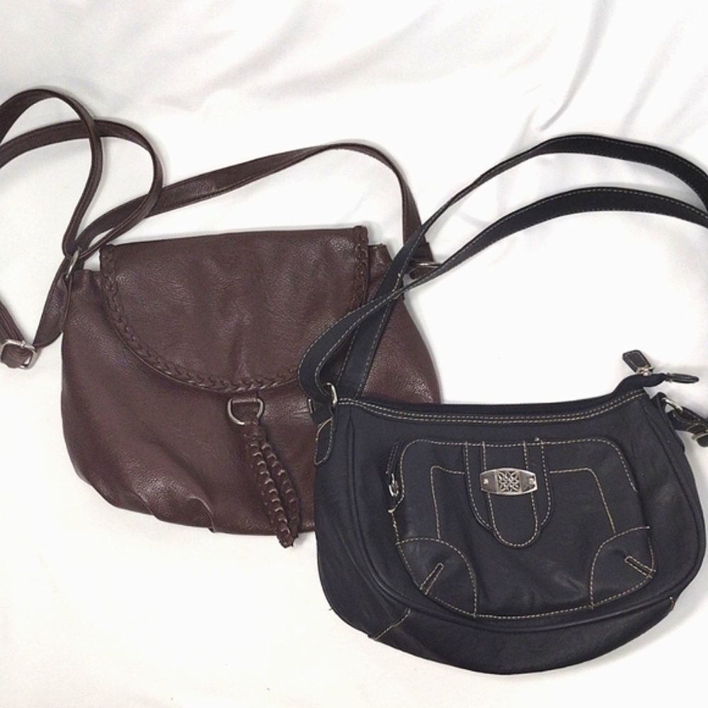 Set of 2 Handbags Black and Brown Medium Size PVC and Vinyl